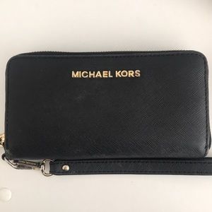 Michael Kors Wristlet
